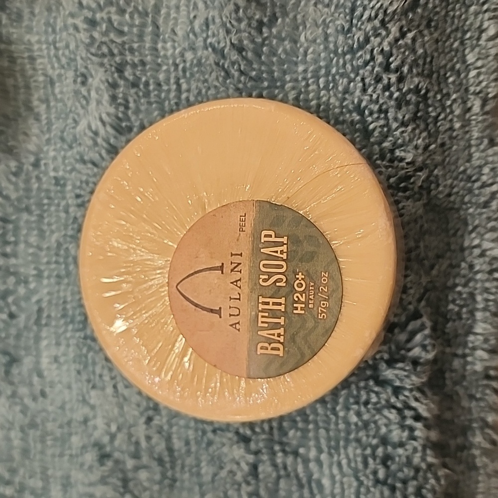 Aulani Bath & Body Products. Shampoo,  Conditioner, Soap, Lotion. - Picture 5 of 11